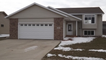 5301 S Galway Dr Sioux Falls, SD 57106