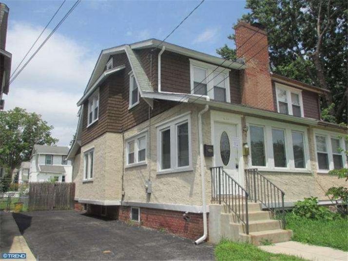 817 Broad St, Darby, PA 19023
