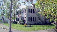 33 Pine Ave Hyannis, MA 02601
