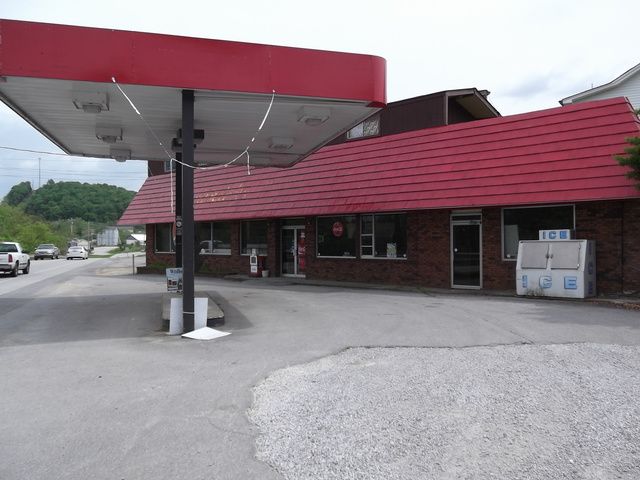 22 Cookeville Highway, Carthage, TN 37030