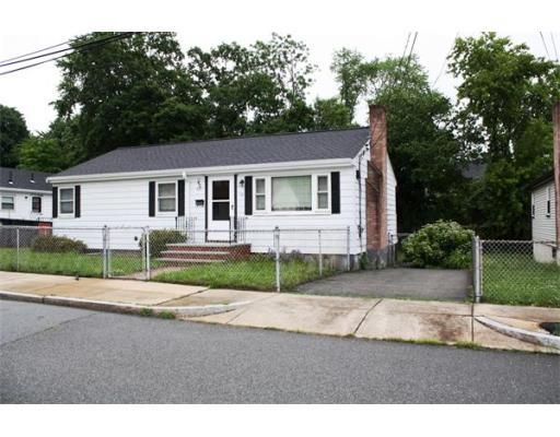 14 Holly Rd, Roslindale, MA 02131