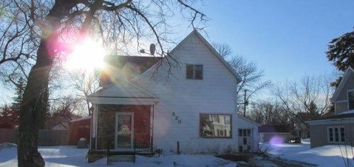 520 Terry Ave, Larimore, ND 58251