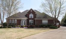 406 Whitfield Ct Muscle Shoals, AL 35661