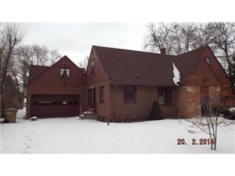 115 10th Ave Nw, Watertown, SD 57201