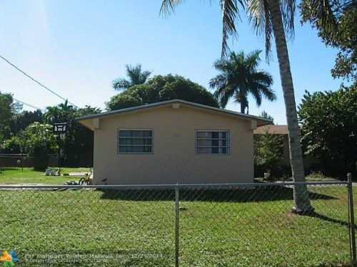 4890 NW 2nd Ct, Fort Lauderdale, FL 33317