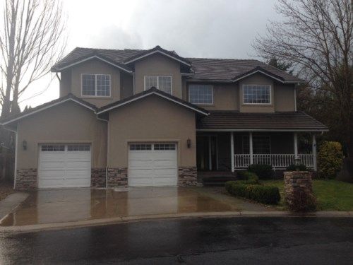 110 Rosewood Ln, Central Point, OR 97502