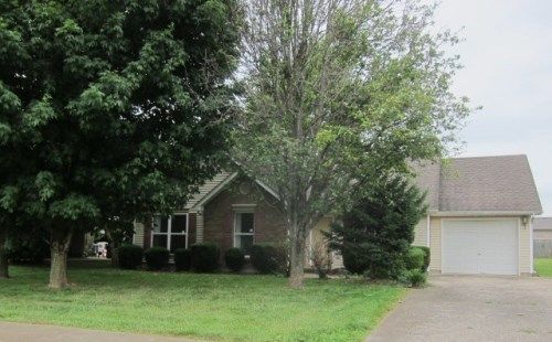 112 Caldwell Ave, Bardstown, KY 40004