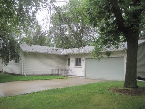 9790 98th Pl N, Osseo, MN 55369