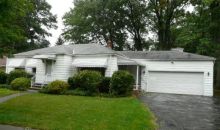 5973 Maplecliff Dr Cleveland, OH 44130