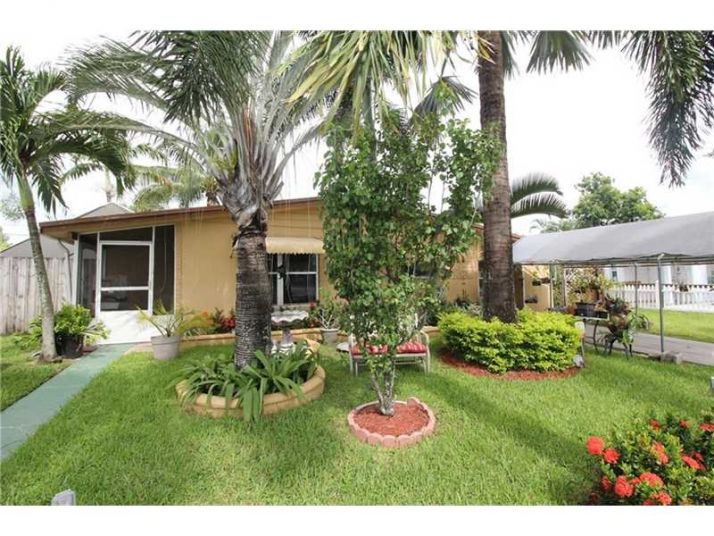 3701 SW 58th Ave, Fort Lauderdale, FL 33314