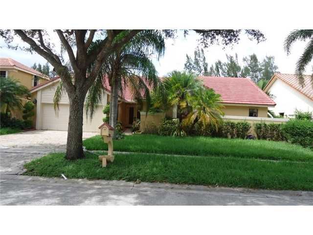 11043 NW 18th Dr, Fort Lauderdale, FL 33322