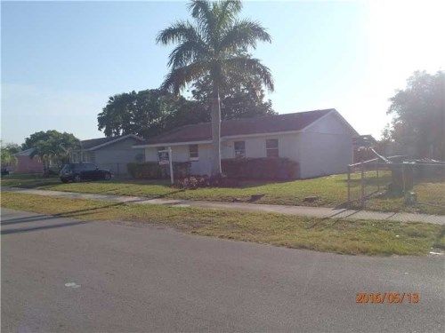 365 SW 17th Ave, Homestead, FL 33030
