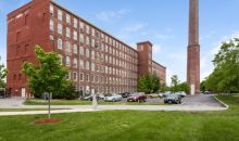 52 Lawrence Dr Unit M503 Lowell, MA 01854