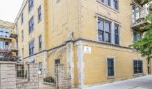 1533 W Hollywood Ave #1a Chicago, IL 60660