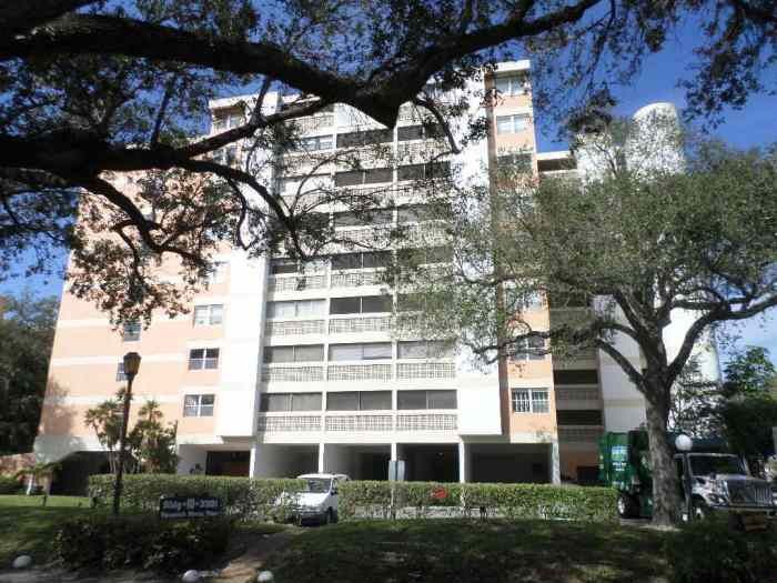 3301 Spanish Moss Terrace Unit 705, Fort Lauderdale, FL 33319