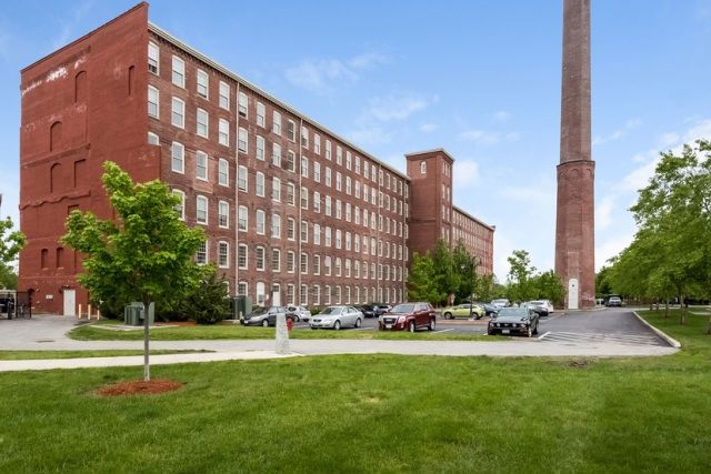 52 Lawrence Dr Unit M503, Lowell, MA 01854