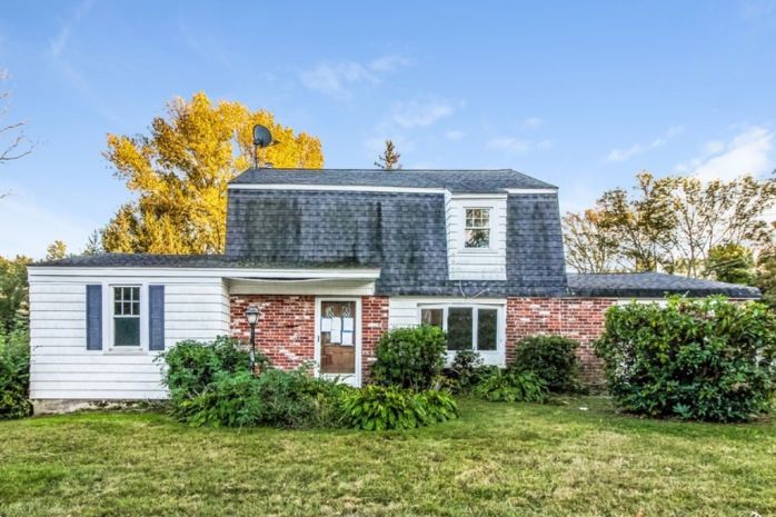 3 Stirling Dr, North Scituate, RI 02857