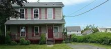 21 Peters Dr Shirley, NY 11967