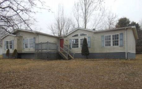 525 Emerson Dr, Falling Waters, WV 25419