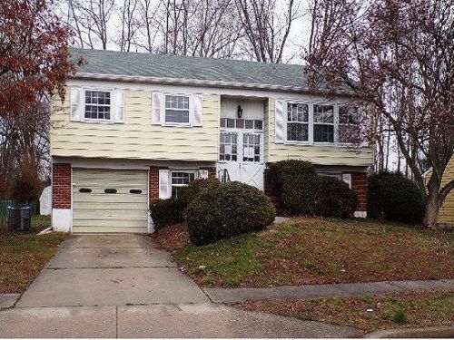 324 Justice Dr, Penns Grove, NJ 08069
