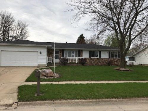 2963 29th Ave, Marion, IA 52302