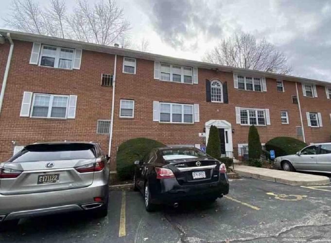 826 S AVE APT R4, Clifton Heights, PA 19018