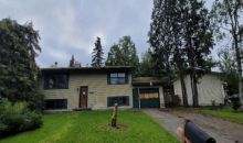 6720 FOOTHILL DR Anchorage, AK 99504