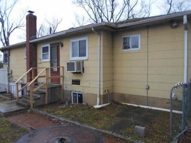 132 GIBSON AVE, Brentwood, NY 11717