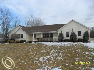 26237 Arsenal Rd, Flat Rock, MI 48134