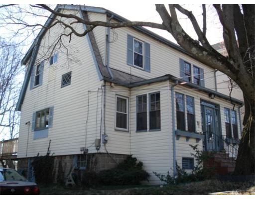 Lexington Ave, Hyde Park, MA 02136