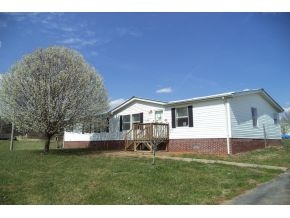 532 Silvers Chapel Rd, Blountville, TN 37617