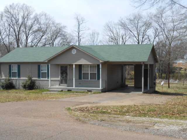 61 Rogers Ave, Bolivar, TN 38008