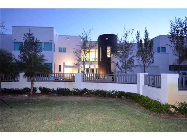 6760 124 ST, Miami, FL 33156