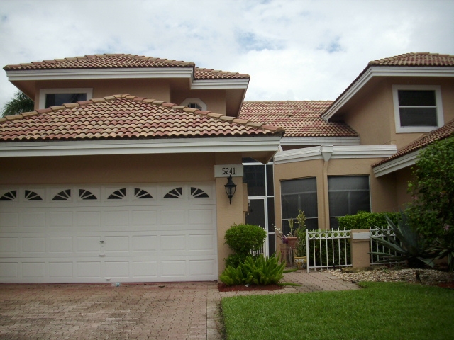 5241 Windsor Park Dr, Boca Raton, FL 33427