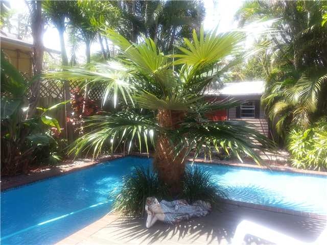 120 SW 24 RD, Miami, FL 33129