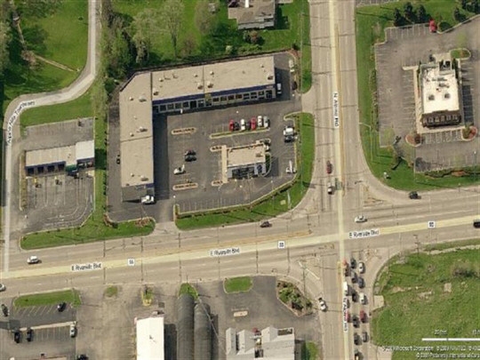 1715 RIVERSIDE E., Loves Park, IL 61111