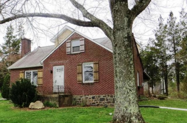 1322 North Gravel Pike, Zieglerville, PA 19492