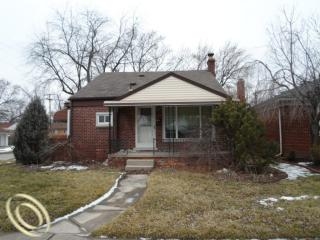 7401 Fenton St, Dearborn Heights, MI 48127