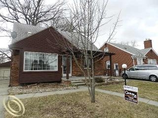 4227 Seymour St, Dearborn, MI 48126