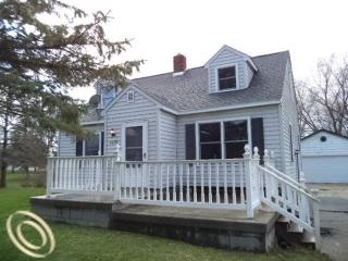 4219 N Belsay Rd, Flint, MI 48506