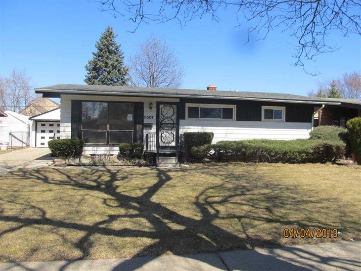 3507 Evergreen Pkwy, Flint, MI 48503