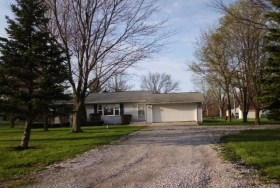 9201 Vallyd Acre Dr, Fort Wayne, IN 46816