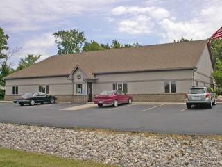 3469 Grand River, Howell, MI 48843