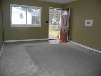 2455 Maplecrest Drive, Waterford, MI 48327