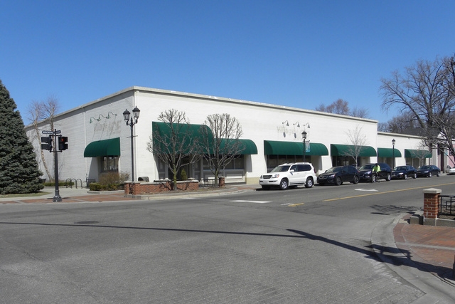 17101 Kercheval Avenue, Grosse Pointe, MI 48230
