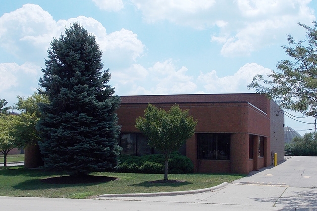 32027 Industrial Road, Livonia, MI 48150