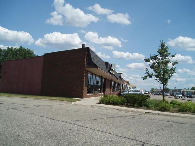 32790 Woodward Avenue, Royal Oak, MI 48073