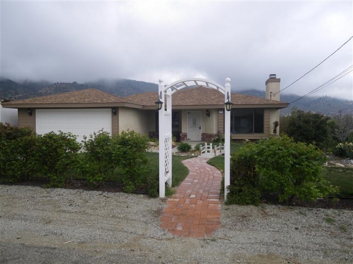 22225 Mccarthy Dr, Tehachapi, CA 93561