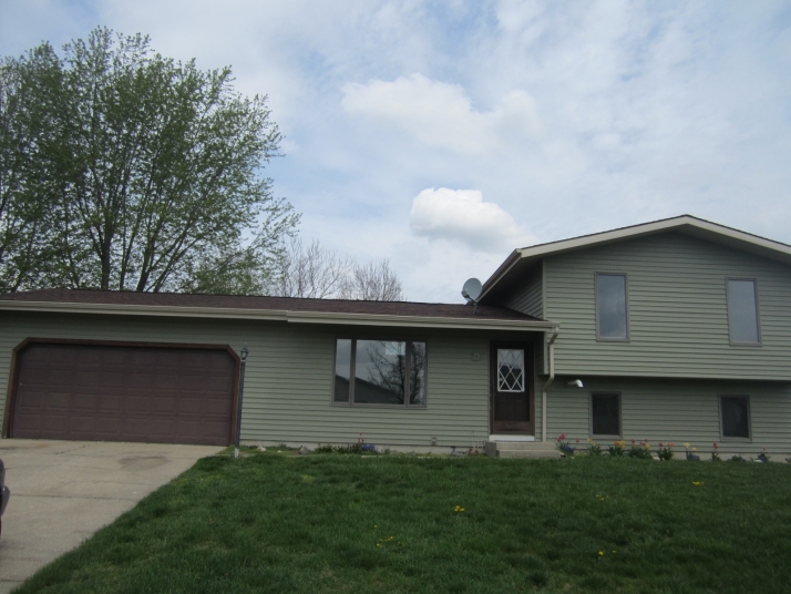 29587 Wild Cherry Ln, Elkhart, IN 46516