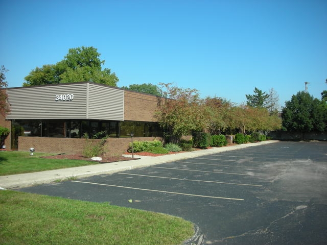 34020 W Seven Mile Road, Livonia, MI 48152